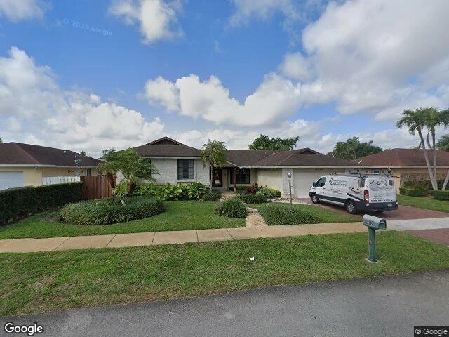 House image located at Miami, FL 33186