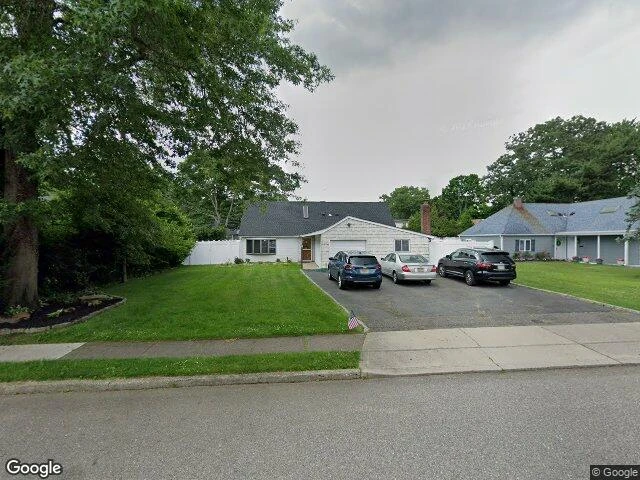 House image located at Islandia, NY 11749