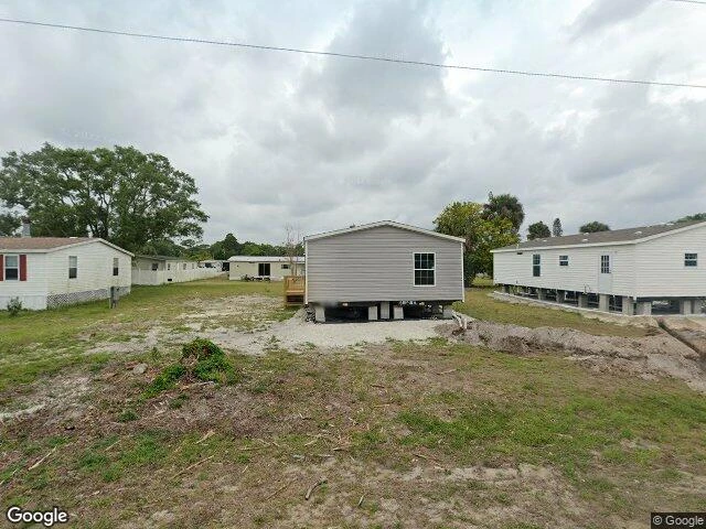 House image located at North Fort Myers, FL 33917