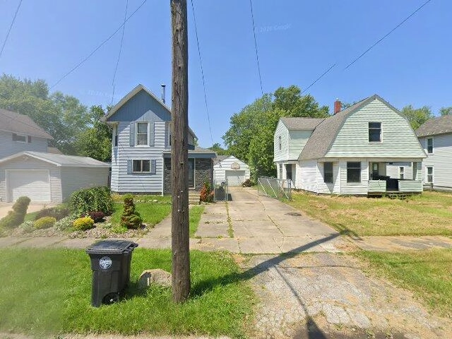 House image located at Ashtabula, OH 44004