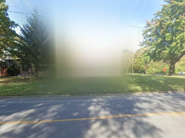 House image located at Louisville, KY 40222