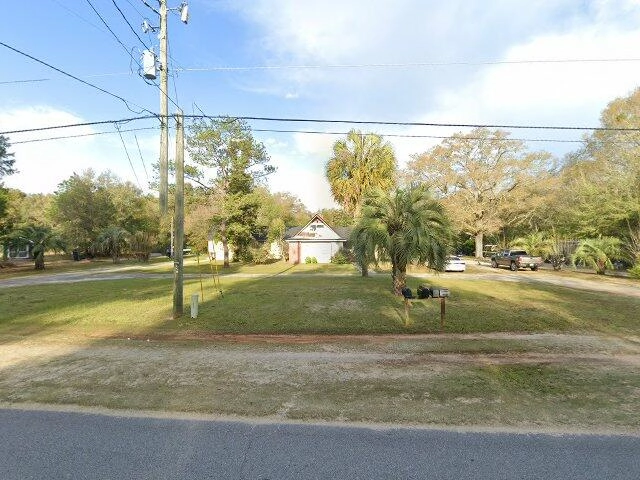 House image located at Crestview, FL 32539