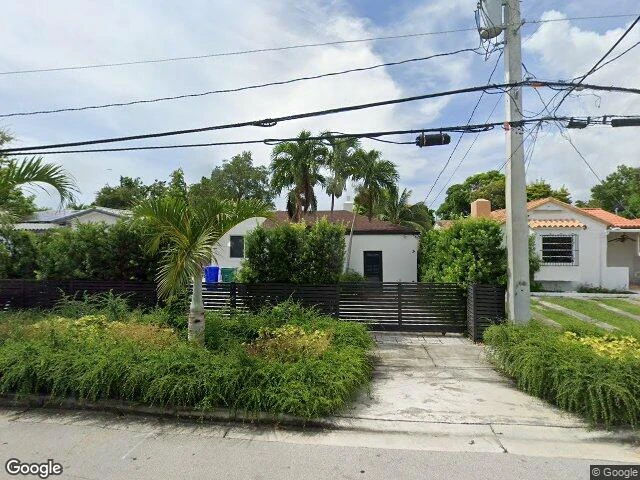 House image located at Miami, FL 33135