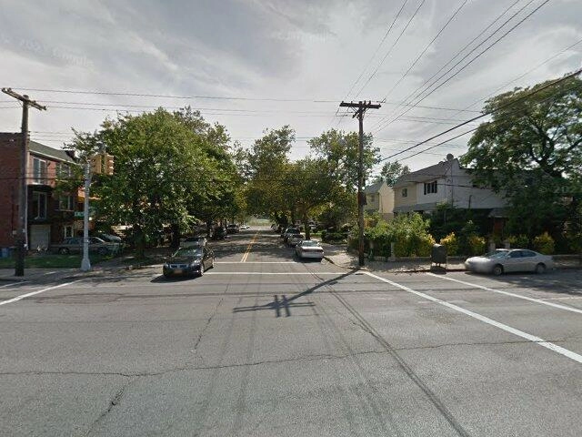 House image located at Houston, TX 77012