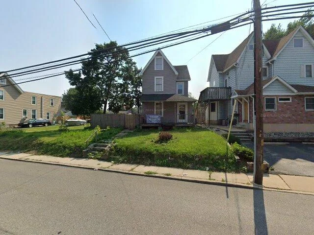 House image located at Woodlyn, PA 19094