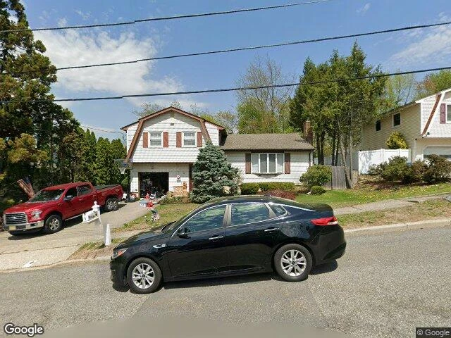 House image located at Wanaque, NJ 07465