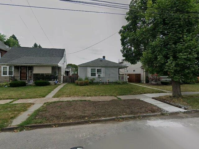 House image located at Niagara Falls, NY 14301