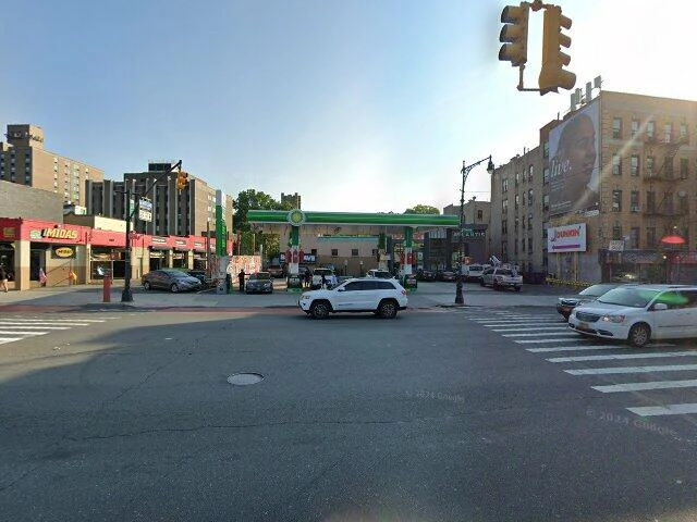 House image located at Racine, WI 53405