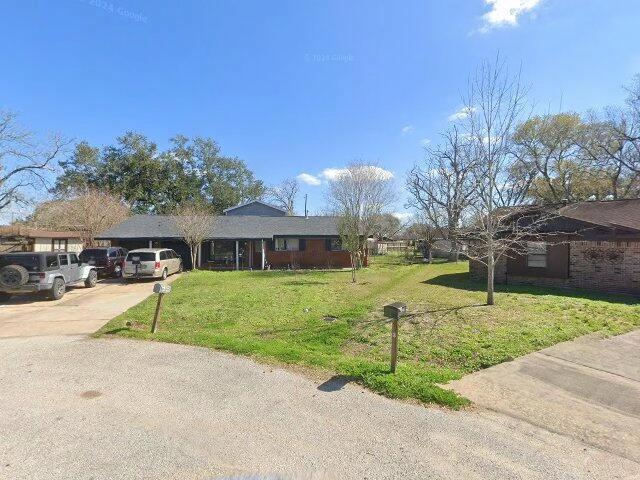 House image located at Angleton, TX 77515