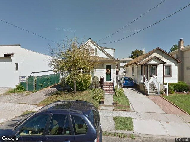 House image located at Franklin Square, NY 11010