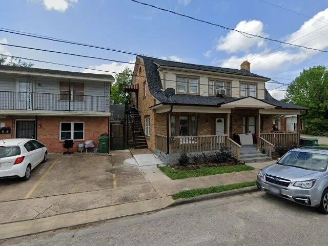 House image located at Houston, TX 77004