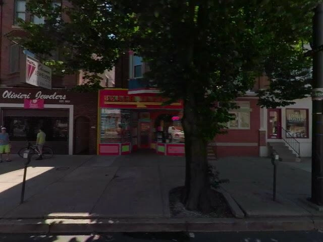 House image located at Philadelphia, PA 19148