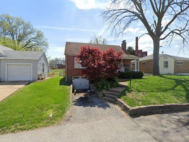 House image located at Saint Louis, MO 63123