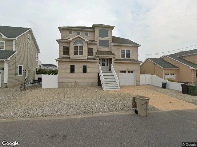 House image located at Bayville, NJ 08721
