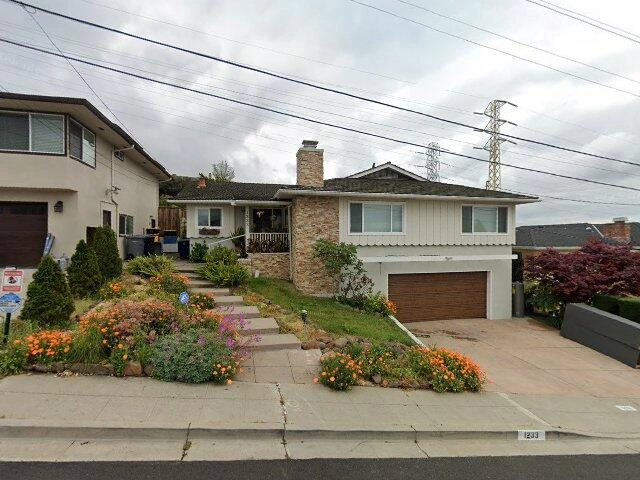 House image located at San Leandro, CA 94577