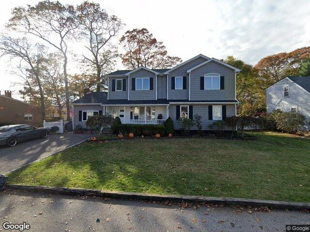 House image located at Lindenhurst, NY 11757