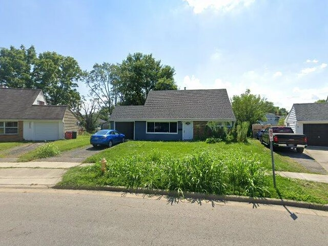 House image located at Grove City, OH 43123