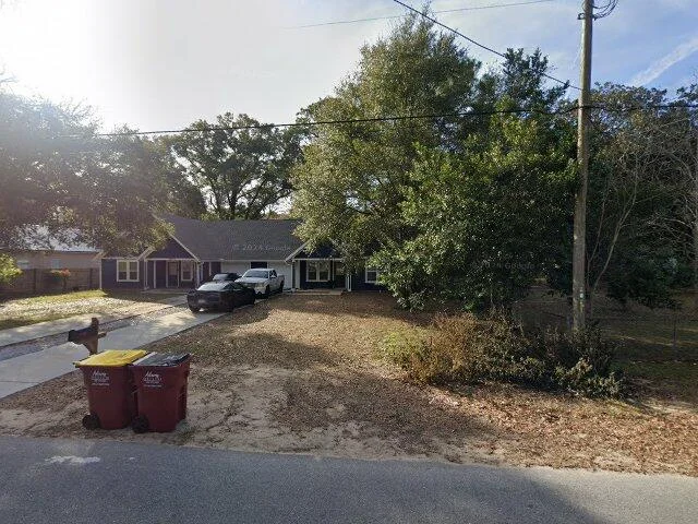 House image located at Crestview, FL 32536