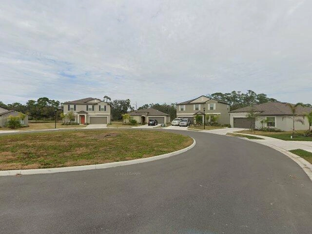 House image located at Ruskin, FL 33570