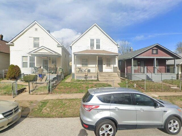 House image located at Saint Louis, MO 63121