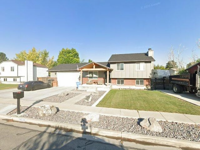 House image located at Riverton, UT 84065