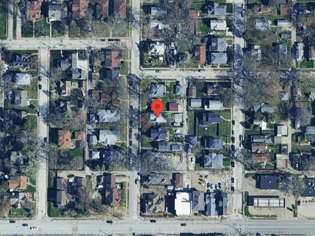House image located at Davenport, IA 52803