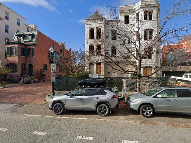 House image located at Washington, DC 20003