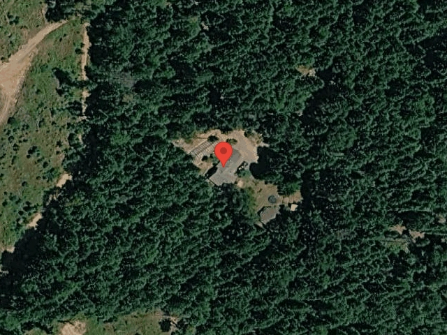 House image located at Wolf Creek, OR 97497
