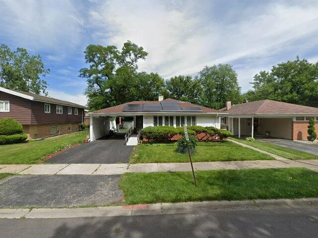 House image located at Dolton, IL 60419