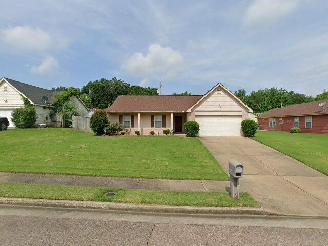 House image located at Memphis, TN 38128