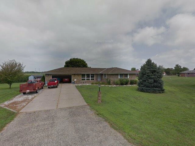 House image located at Pekin, IL 61554