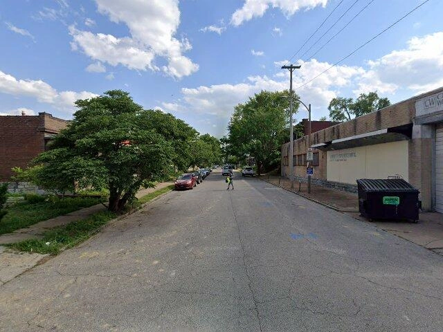 House image located at Tampa, FL 33611