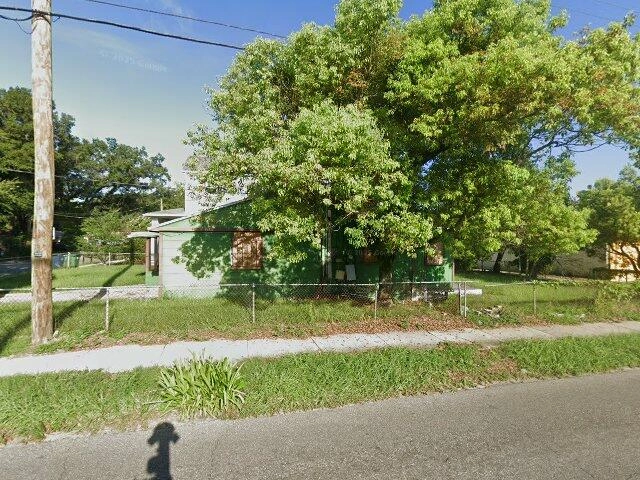 House image located at Tampa, FL 33603