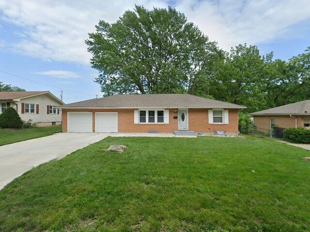 House image located at Independence, MO 64055