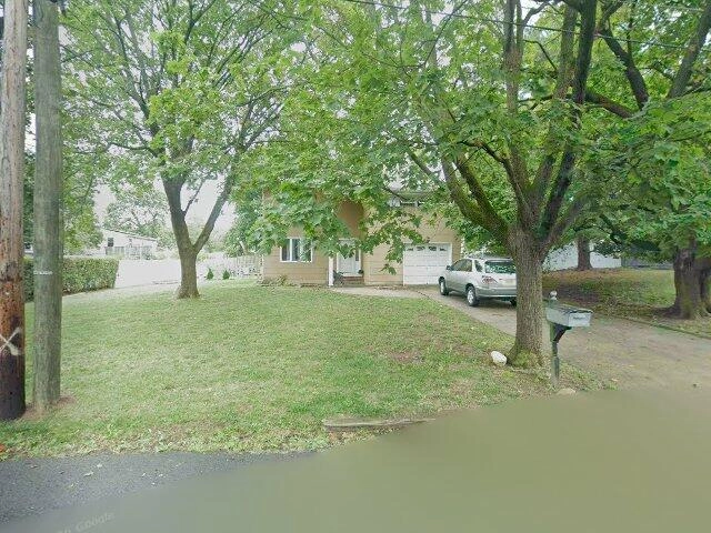 House image located at Somerset, NJ 08873