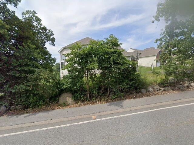 House image located at Methuen, MA 01844