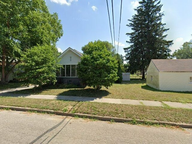 House image located at Niles, MI 49120