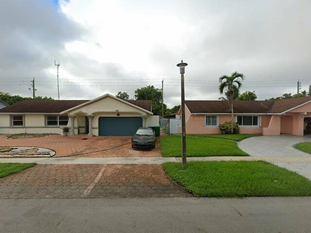 House image located at Hollywood, FL 33023