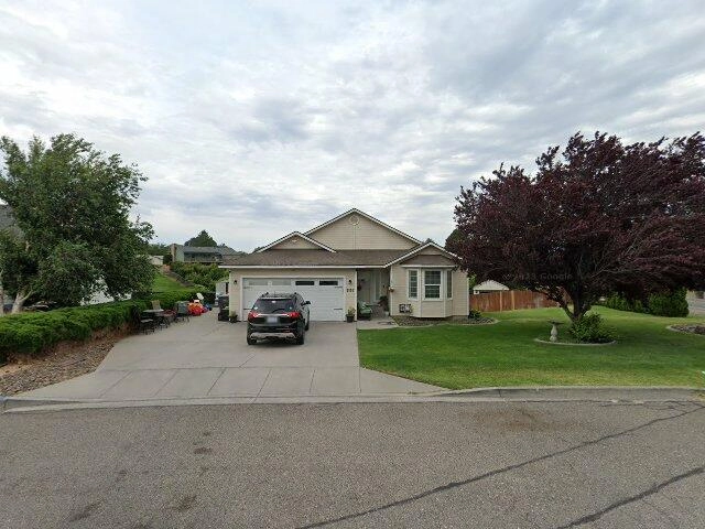 House image located at Kennewick, WA 99337