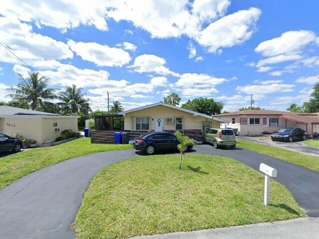 House image located at Hollywood, FL 33023