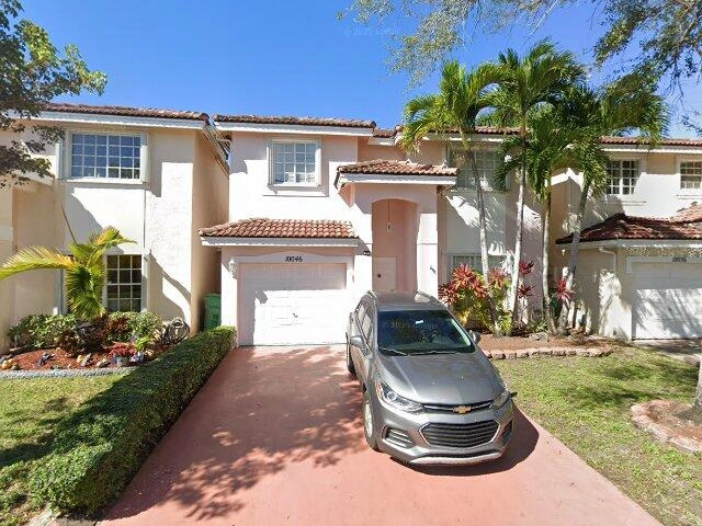 House image located at Miami, FL 33196