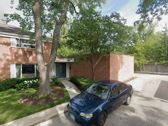 House image located at Glenview, IL 60025