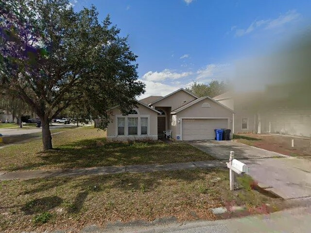 House image located at Valrico, FL 33594