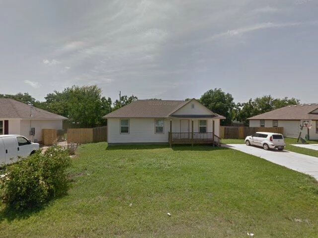 House image located at Alvin, TX 77511