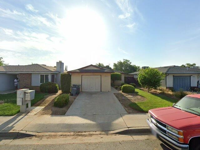 House image located at Fresno, CA 93722