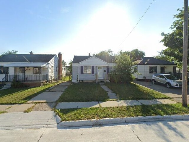 House image located at Roseville, MI 48066