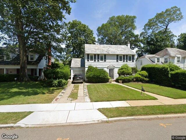 House image located at Freeport, NY 11520