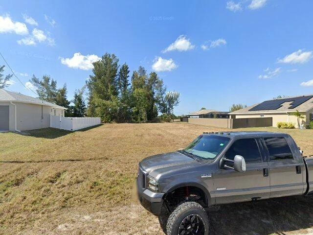 House image located at Cape Coral, FL 33993