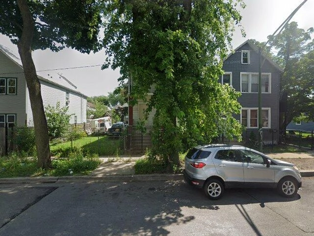 House image located at Chicago, IL 60609