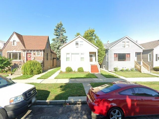 House image located at Chicago, IL 60634